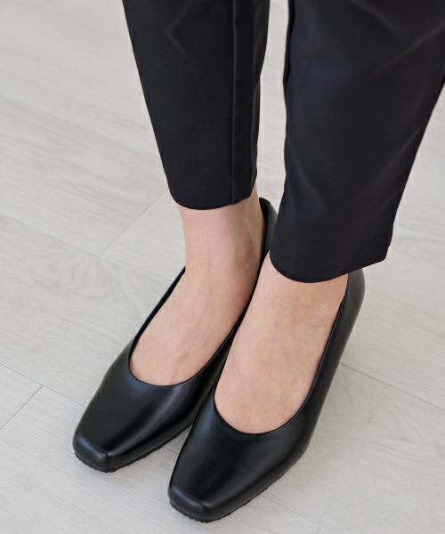 スクエアレザーパンプス MAR71644