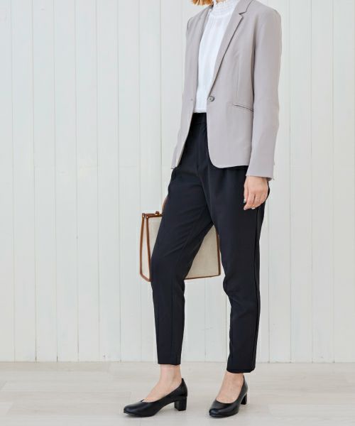 ラウンドレザーパンプス MAR81546