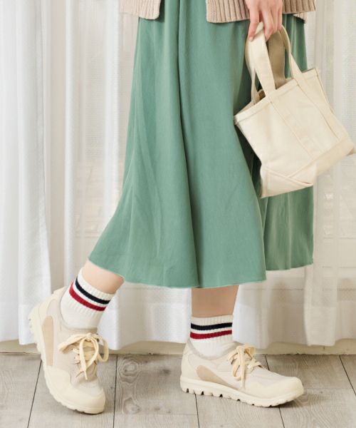 クリアランスセール】エアロストレッチスニーカーIC241113  