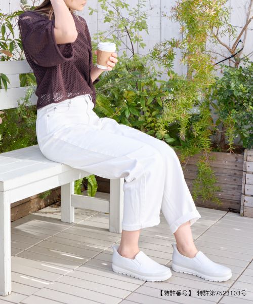 エアロサイドゴアラメコンフォートシューズ IC251347